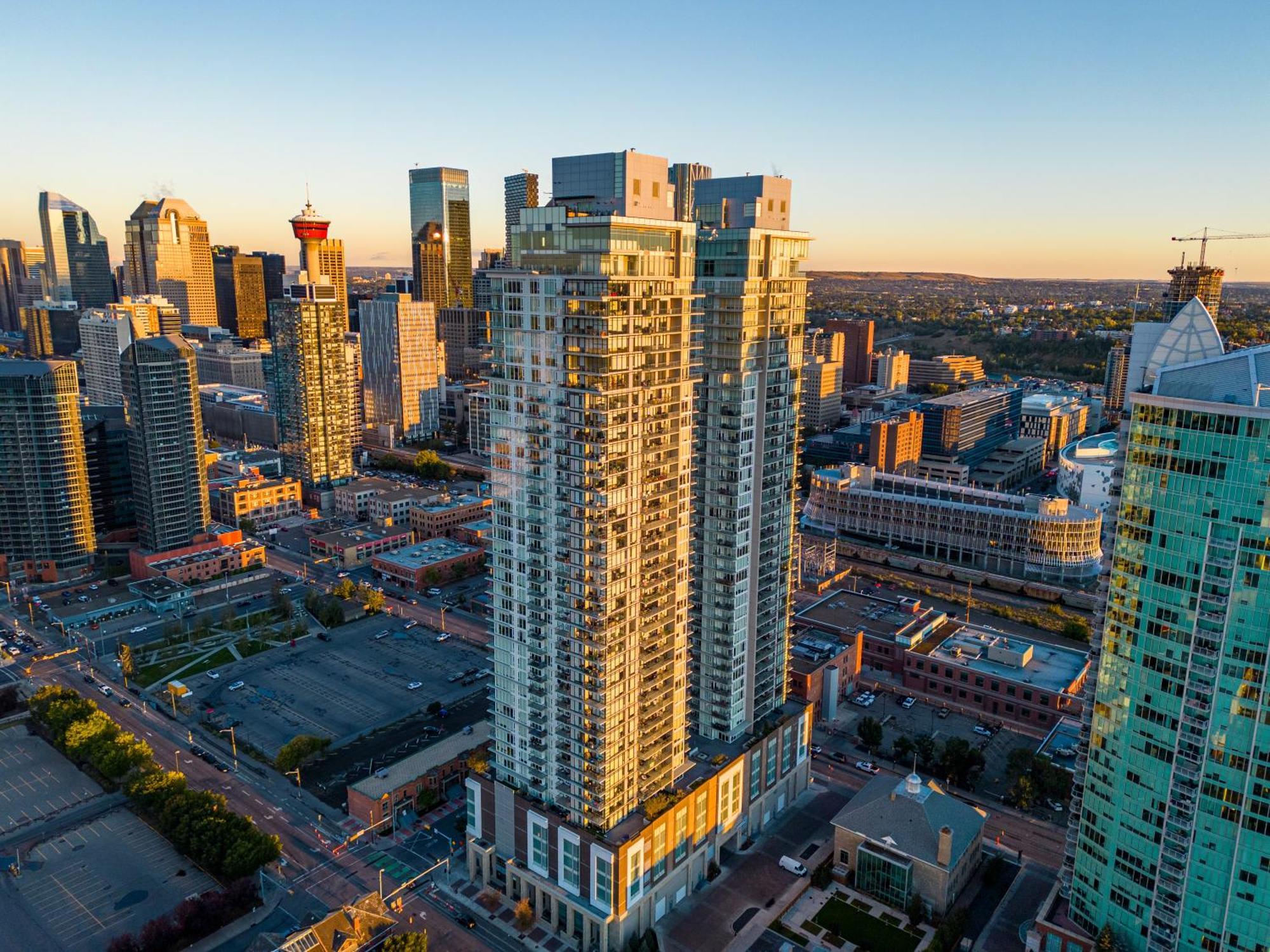Modern Suite Calgary Downtown 5 Min Walk Stampede 외부 사진